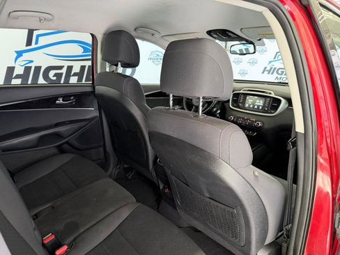 Used 2017 Kia Sorento AWD w/ LX V6 Convenience Package image 23