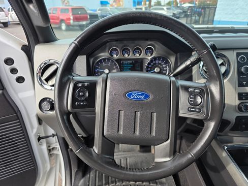 Used 2011 Ford F250 Lariat w/ Lariat Interior Pkg image 10
