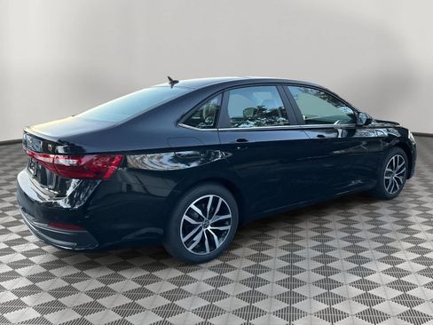 New 2026 Volkswagen Jetta SE image 3