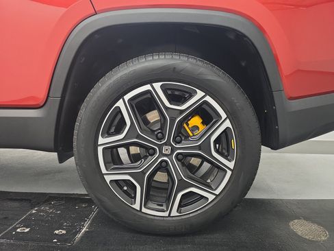 Used 2023 Rivian R1T Adventure AWD/4WD image 10