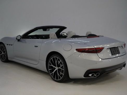 New 2026 Maserati GranCabrio Modena image 5