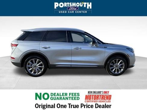 Used 2022 Lincoln Corsair AWD w/ Premium Package image 6