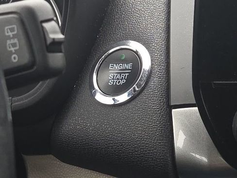 Used 2018 Ford EcoSport SE image 37