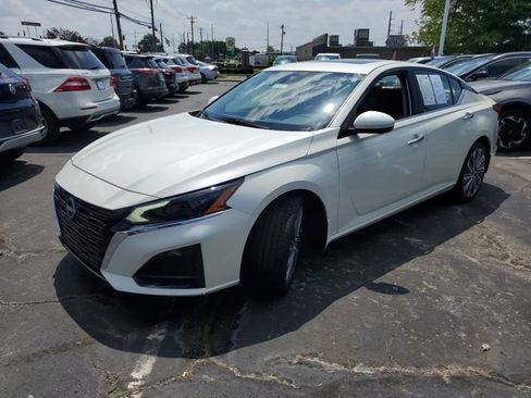 Certified 2025 Nissan Altima 2.5 SL FWD image 2