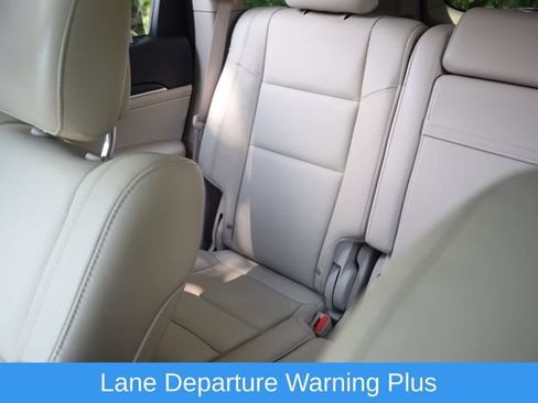 Used 2020 Jeep Grand Cherokee Limited AWD/4WD image 16