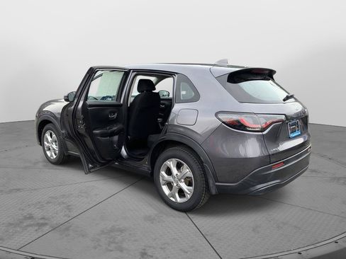 Certified 2024 Honda HR-V LX image 32