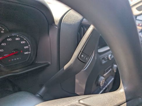 Used 2019 Chevrolet Silverado 1500 Custom w/ Custom Convenience Package AWD/4WD image 18
