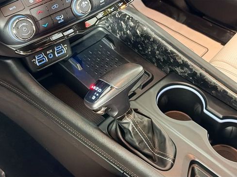 Used 2025 Dodge Durango SRT Hellcat image 17