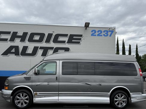 Used 2010 Chevrolet Express 2500 Extended w/ Preferred Equipment Group image 31