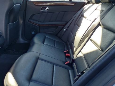 Used 2012 Mercedes-Benz E 350 4MATIC Sedan image 33
