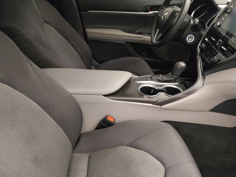 Used 2023 Toyota Camry LE image 21
