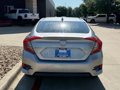 Used 2017 Honda Civic EX-L image 4