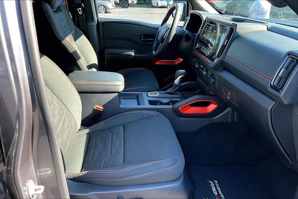 Used 2026 Nissan Frontier PRO-4X AWD/4WD image 29