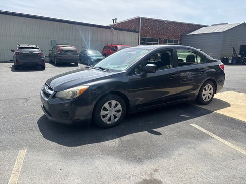 Used 2014 Subaru Impreza 2.0i image 2