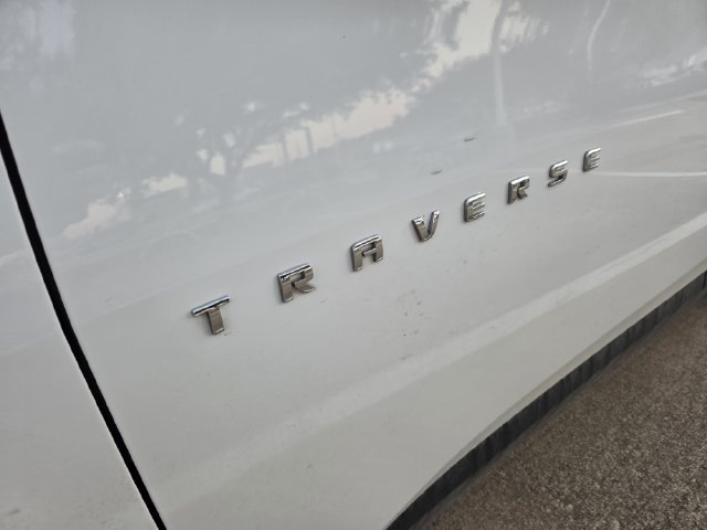 Used 2020 Chevrolet Traverse LT FWD image 10