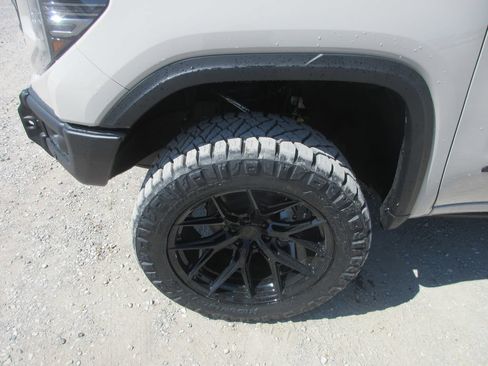 New 2026 GMC Sierra 1500 AT4X AWD/4WD image 16