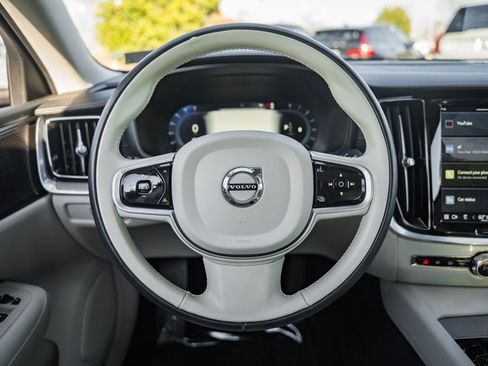 Certified 2023 Volvo S60 B5 Ultimate w/ Climate Package image 25