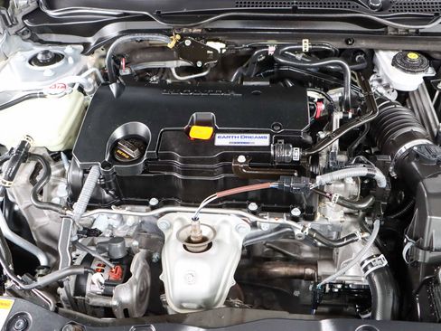 Used 2020 Honda Civic Sport image 28