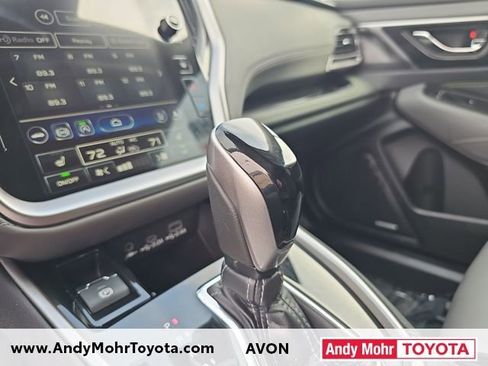 Used 2025 Subaru Outback Onyx Edition image 24