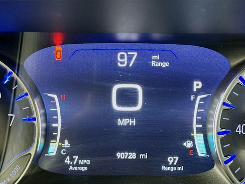 Used 2017 Chrysler Pacifica Limited w/ Advanced Safetytec Group image 19