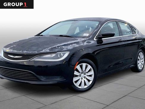 Used 2015 Chrysler 200 LX image 1