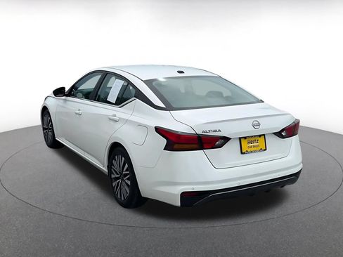 Used 2026 Nissan Altima 2.5 SV FWD image 10