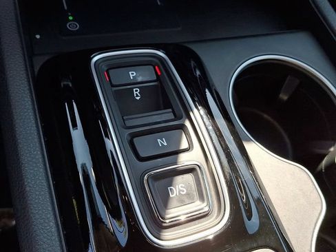 Certified 2023 Honda Pilot Touring image 16