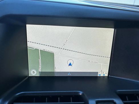 Used 2015 Volvo XC60 T5 w/ Proximity Package image 15