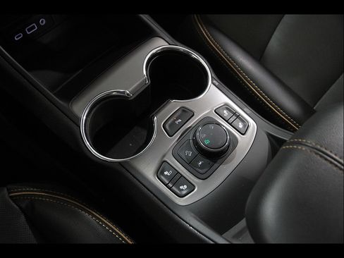 Certified 2023 GMC Terrain AT4 w/ Infotainment Package II AWD/4WD image 16