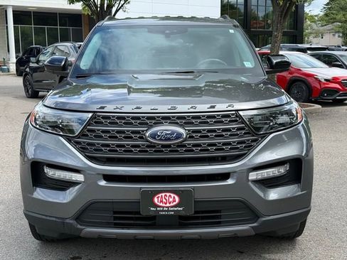 Used 2023 Ford Explorer XLT w/ Equipment Group 202A AWD/4WD image 3