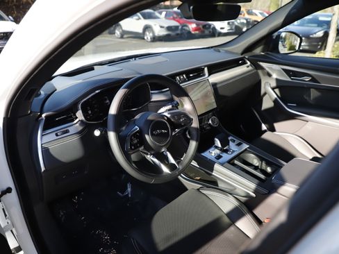 New 2026 Jaguar F-PACE R-Dynamic S image 22