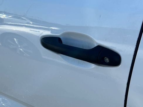 Used 2022 Toyota Tacoma SR RWD image 7
