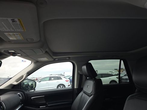 Certified 2025 Ford Expedition Max Platinum image 37