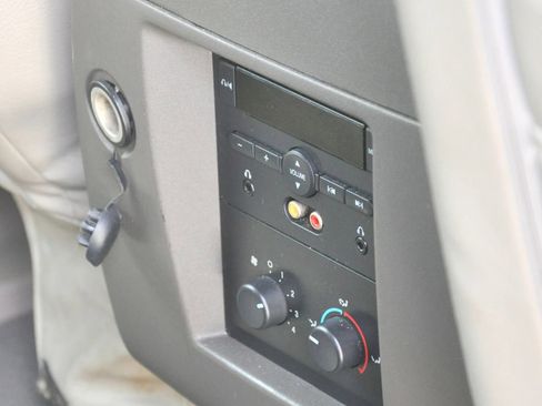 Used 2008 Ford Expedition XLT image 32