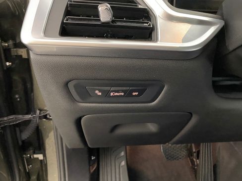 Certified 2024 BMW X5 xDrive50e w/ Premium Package image 18