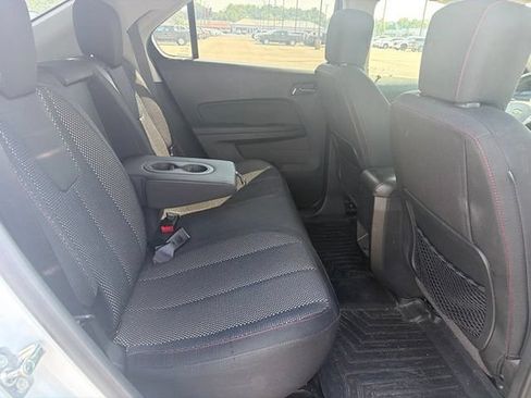 Used 2017 Chevrolet Equinox LT w/ Convenience Package FWD image 9