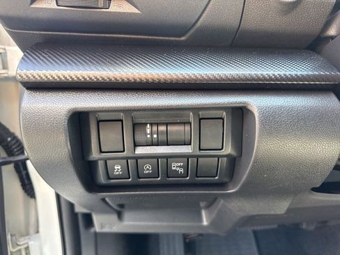 Used 2020 Subaru Crosstrek 2.0i Premium w/ Moonroof Package 2 image 20