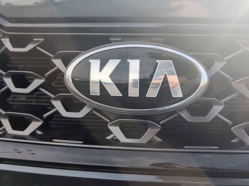 Used 2021 Kia Sorento S w/ Panoramic Sunroof Package image 30