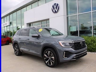 Used 2025 Volkswagen Atlas SEL Premium R-Line