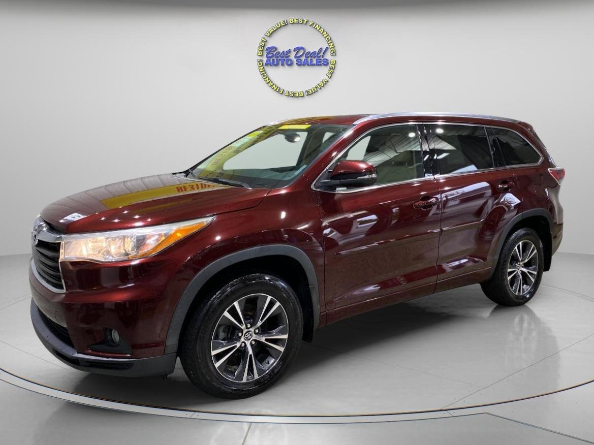 Used 2016 Toyota Highlander XLE AWD/4WD image 1