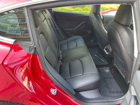 Used 2022 Tesla Model 3 image 12