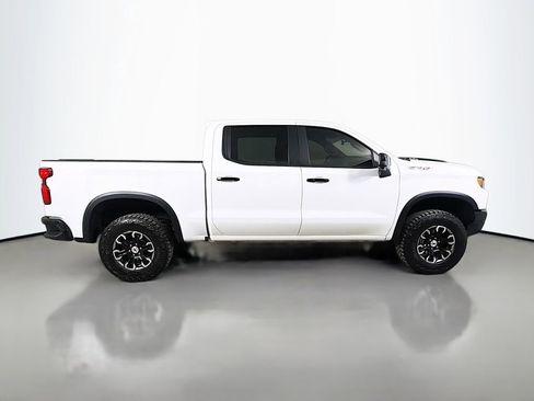 Used 2023 Chevrolet Silverado 1500 ZR2 w/ Technology Package AWD/4WD image 5