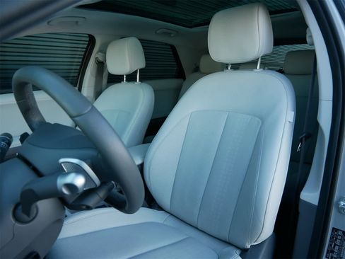 Used 2024 Hyundai Ioniq 5 Limited image 5