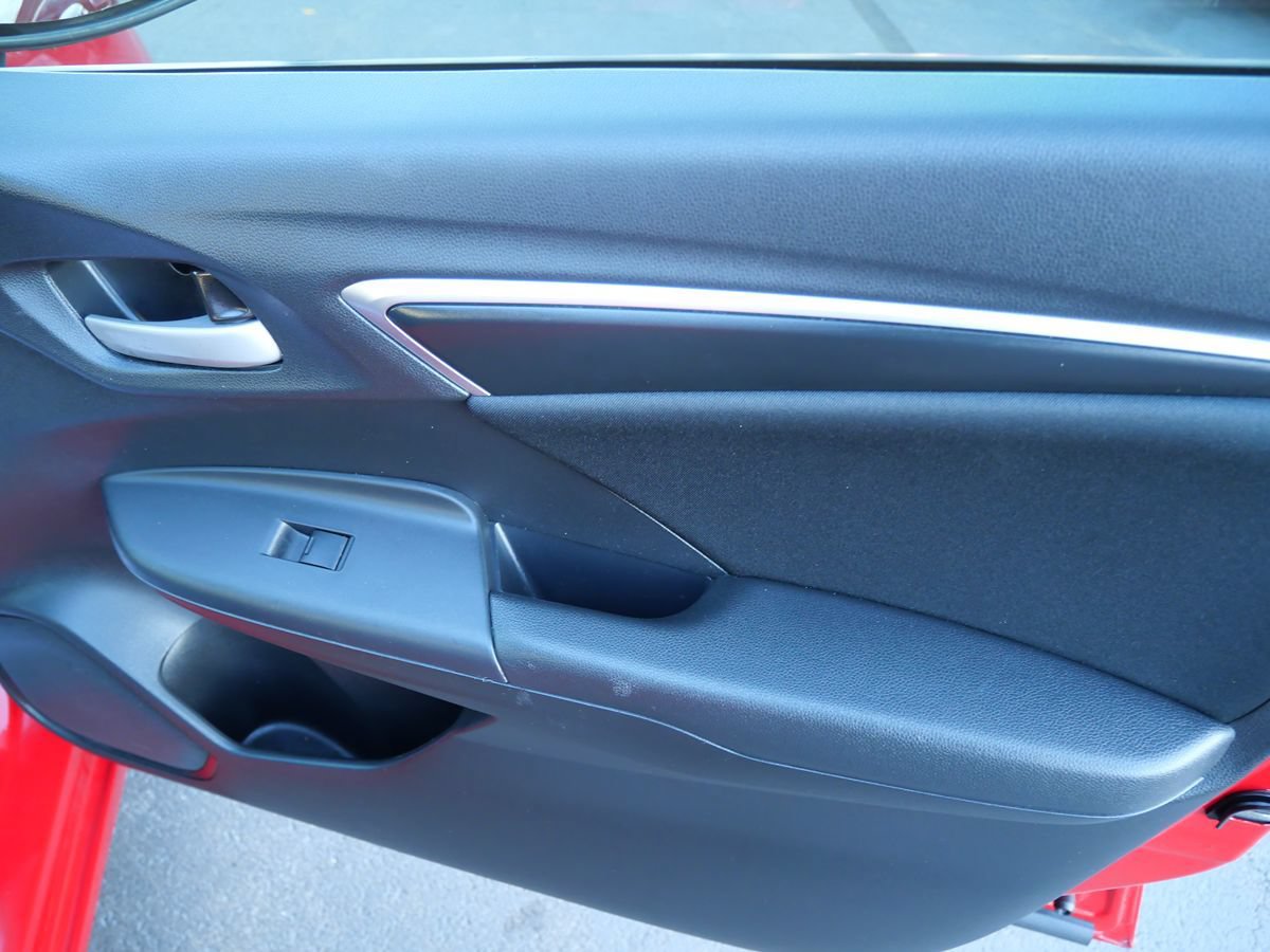 Used 2015 Honda Fit LX image 20