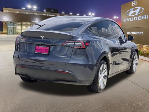 Used 2023 Tesla Model Y Long Range AWD/4WD image 6