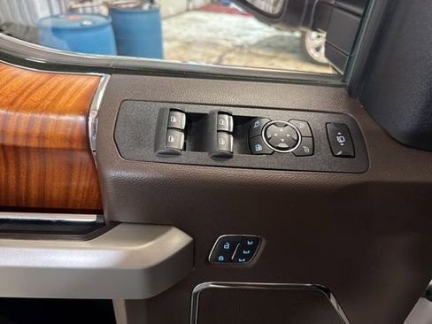 Used 2020 Ford F250 King Ranch w/ King Ranch Ultimate Package image 18