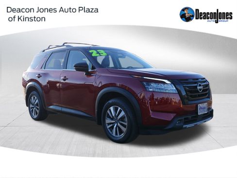 Used 2023 Nissan Pathfinder SL w/ Lighting Package (N92) image 1