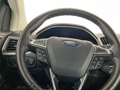 Used 2024 Ford Edge Titanium AWD/4WD image 19