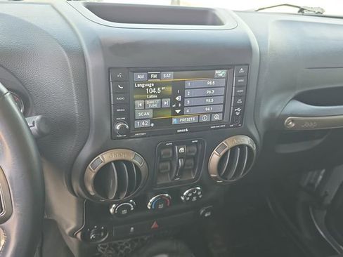 Used 2018 Jeep Wrangler Unlimited Sport AWD/4WD image 20