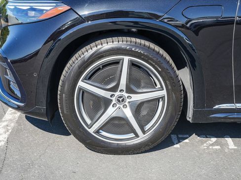 Certified 2023 Mercedes-Benz EQS 580 4MATIC SUV image 9